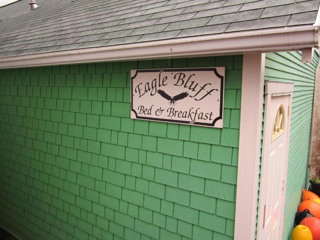 Eagle Bluff Lighthouse Bed & Breakfast プリンスルパート エクステリア 写真